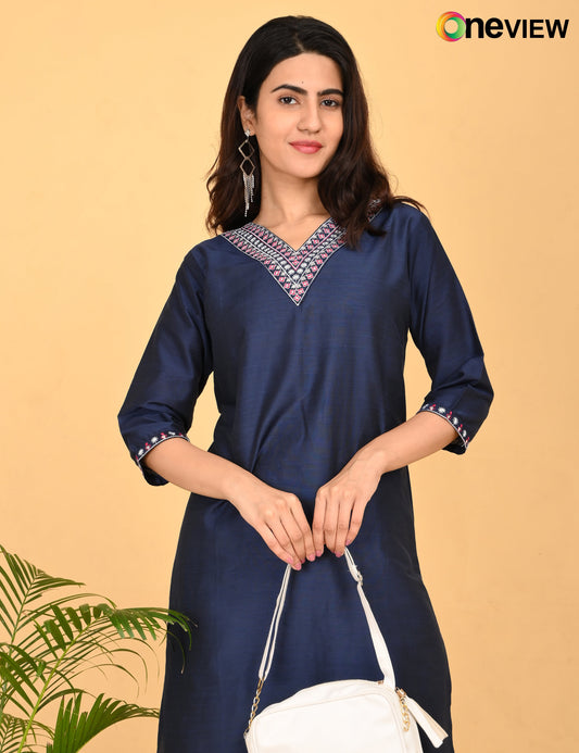 ONVIEW | 1086 | V NECK EMBROIDERY.