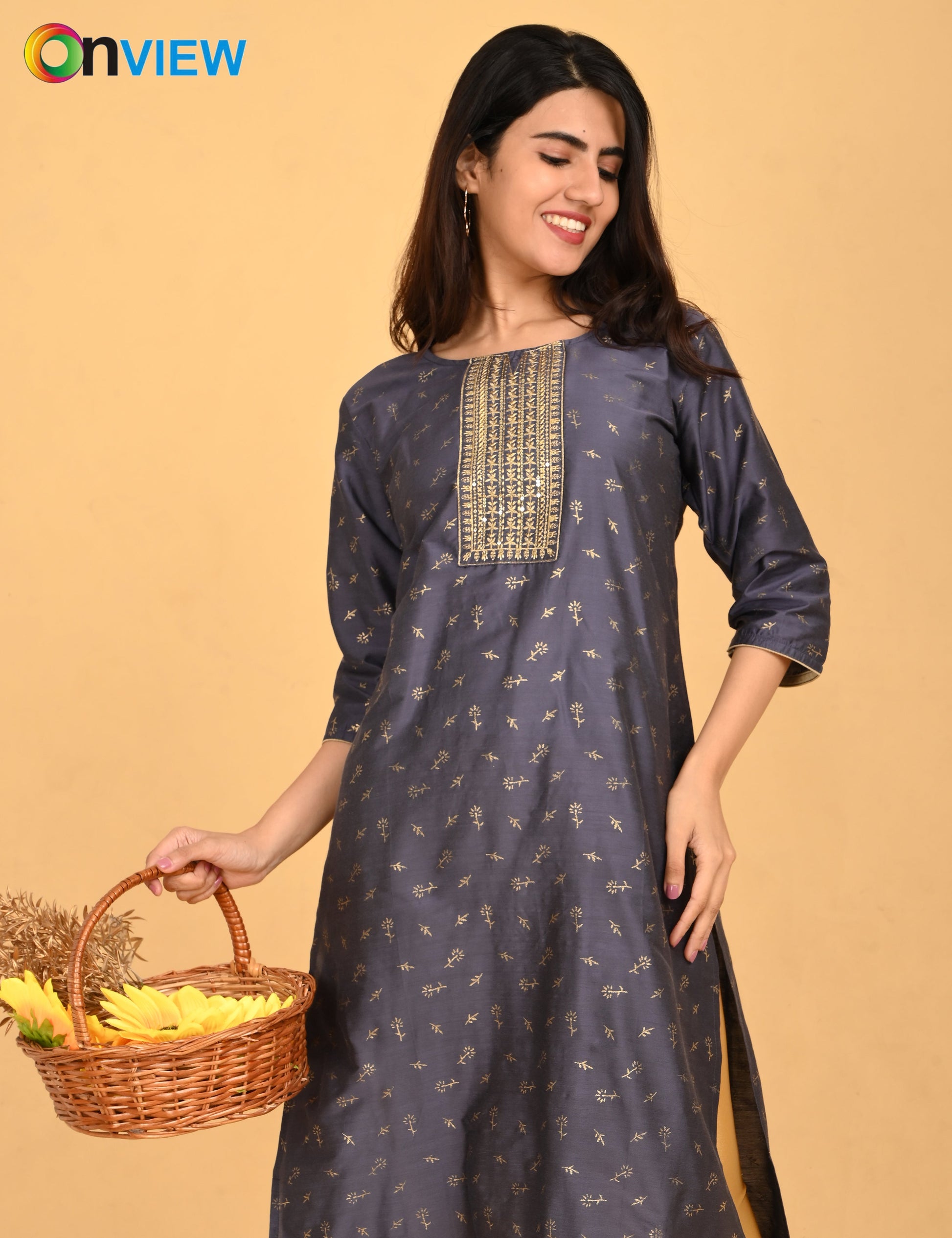 ONVIEW | 210 | SILK SMALL EMBROIDERY.